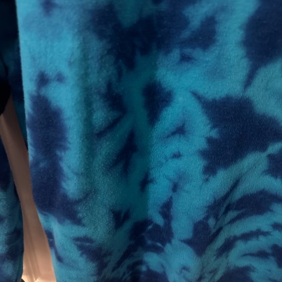 PINK Blue Tie-Dye Crewneck Sweatshirt Spirit Jersey (Size Medium) - Picture 3 of 4